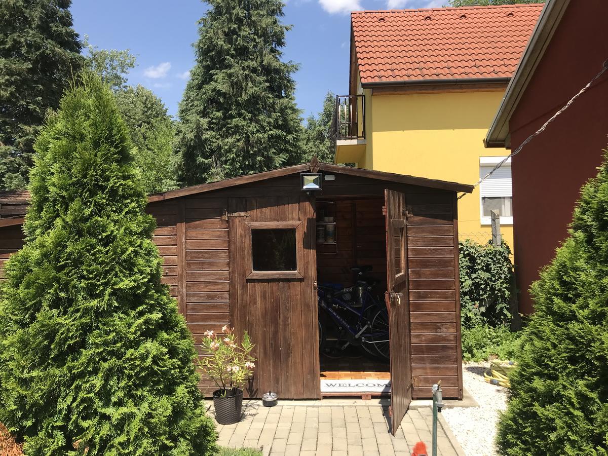 Gunarasi Villa Jacuzzival Dombóvár Kültér fotó
