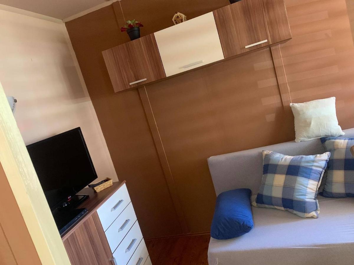 Gunarasi Villa Jacuzzival Dombóvár Kültér fotó