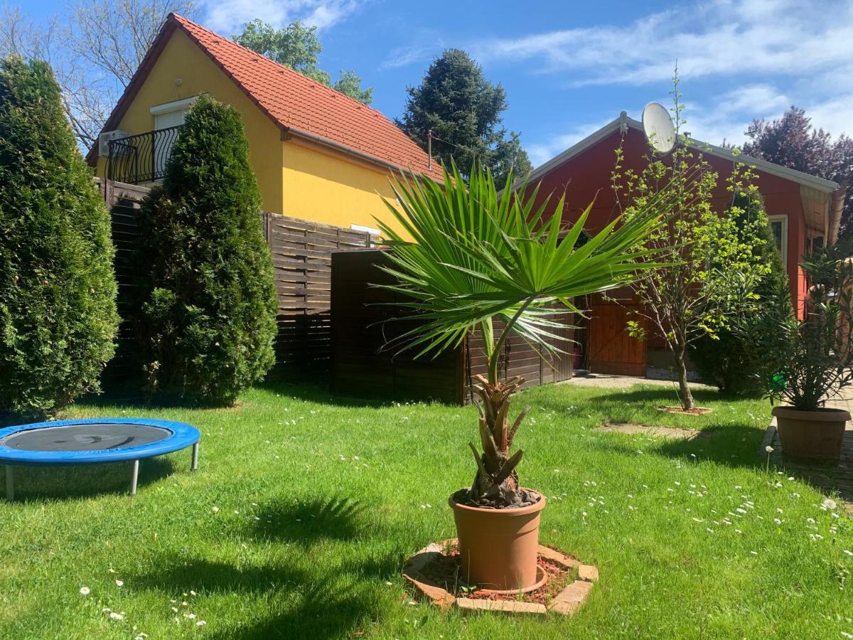 Gunarasi Villa Jacuzzival Dombóvár Kültér fotó